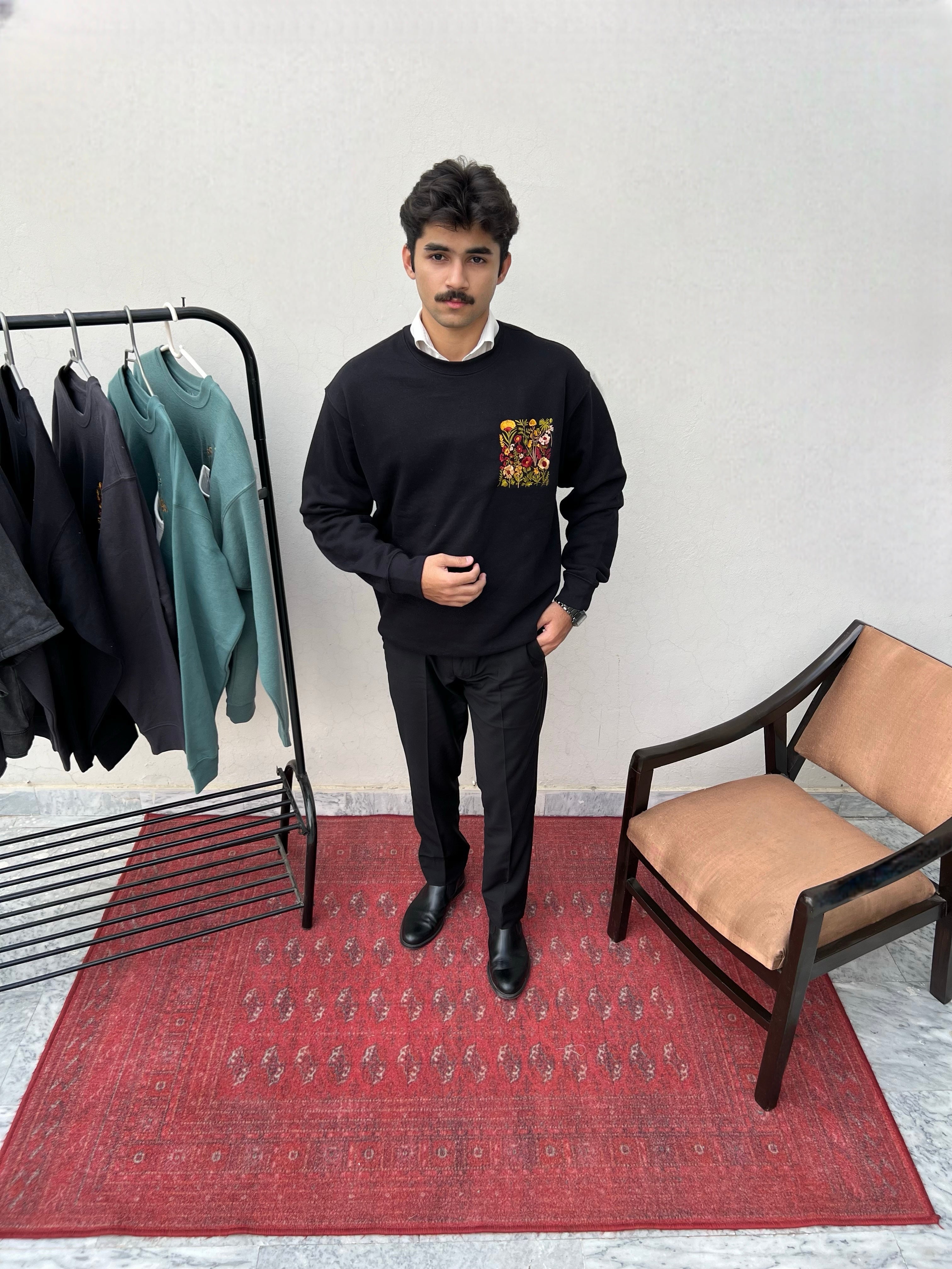 Moss Black Sweatshirt- Kharis