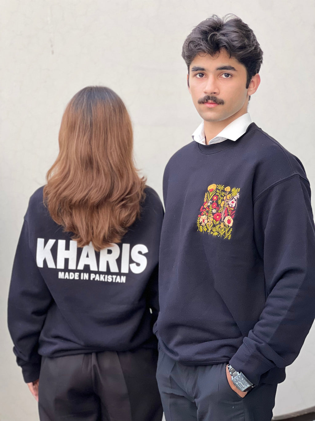 Moss Black Sweatshirt- Kharis
