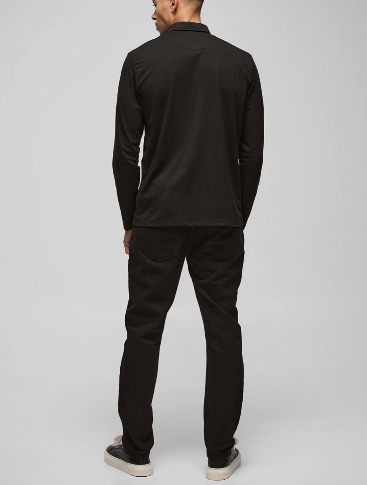 The Kharis Long Sleeve Slim Fit Jersey Shirt – Black Edition
